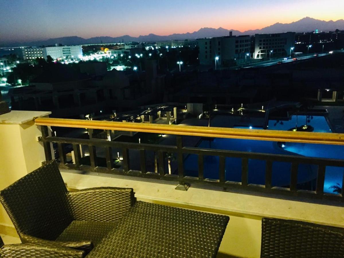 Stylish Pool View Studio In Al Dau Heights Apartment Hurghada Bagian luar foto